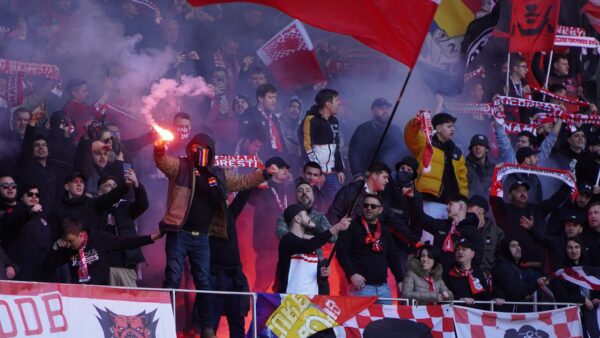 foto șelimbăr pierde cu dinamo, la primul meci pe noua arenă din sibiu - arbitraj potrivnic pentru echipa lui claudiu niculescu