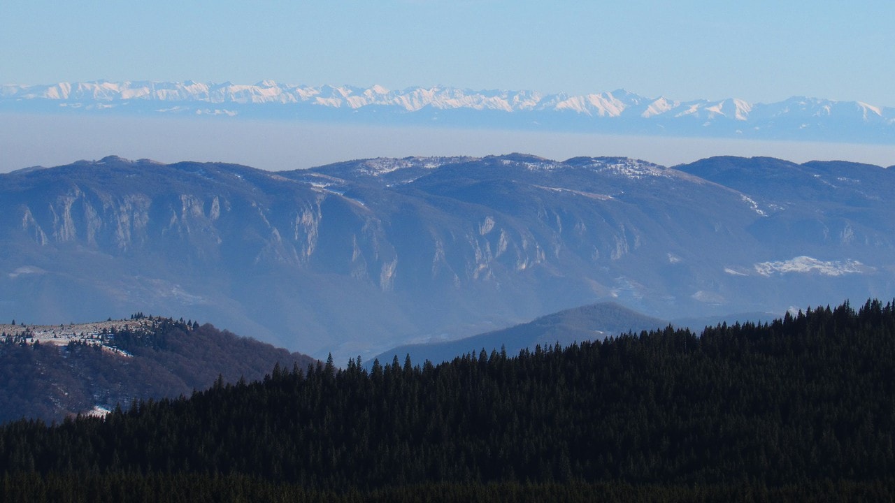 foto fenomen rar - muntii făgăraș vizibili de la peste 200 de kilometri