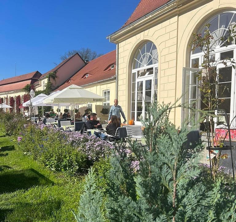 conducerea historic cafes route vine în vizită la palatul brukenthal avrig