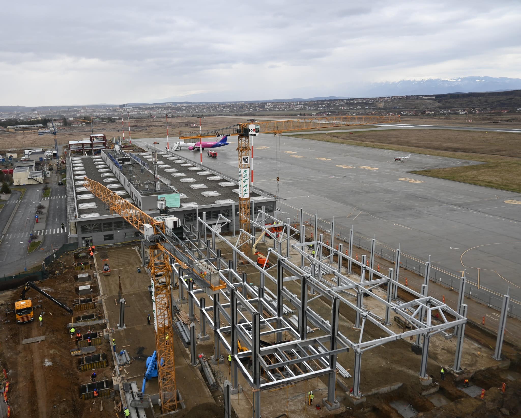 FOTO Lucrările la Aeroportul Internațional Sibiu avansează rapid - Noul terminal costă aproape 300 milioane lei