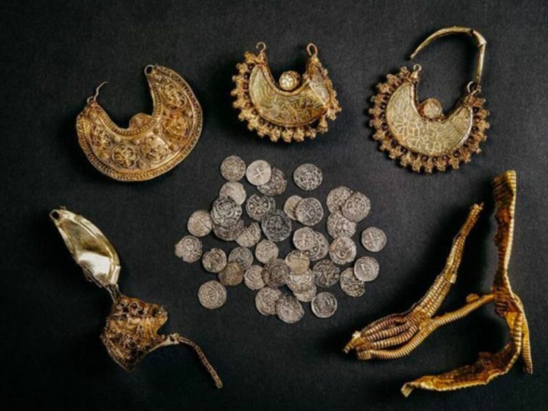 un olandez a descoperit o comoară veche de peste 1.000 de ani - a trebuit să țină totul secret timp de doi ani
