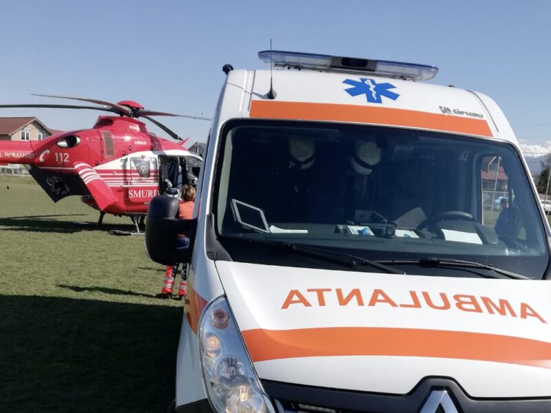 un minor și-a prins piciorul la un motocultor la avrig – a fost solicitat elicopterul smurd