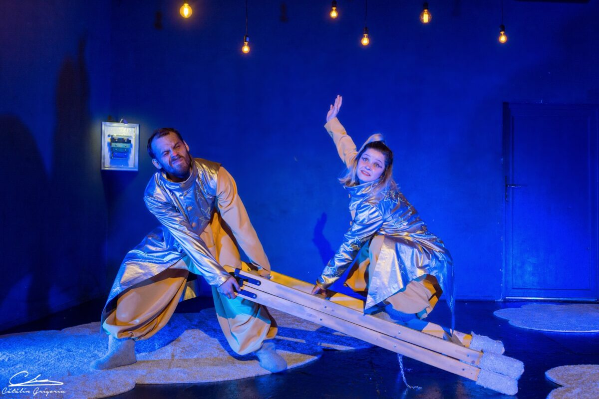 spectacol pentru copii de ziua mondială a teatrului la sibiu - premiera ”despre stele”, luni la ”gong”