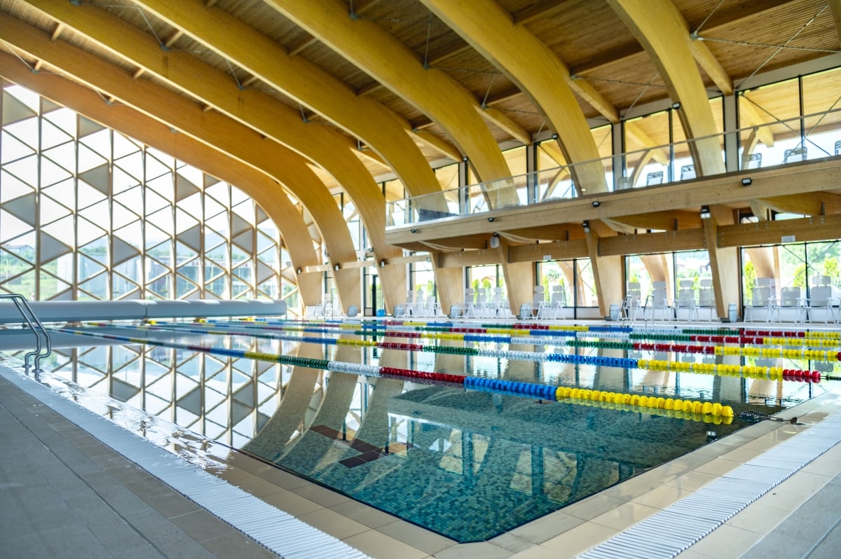 USR cere gratuitate totală pentru orele de sport la piscina de la ARIA Cisnădie - ”Considerăm obligatoriu ca firma care beneficiază de această locație să ofere această facilitate”