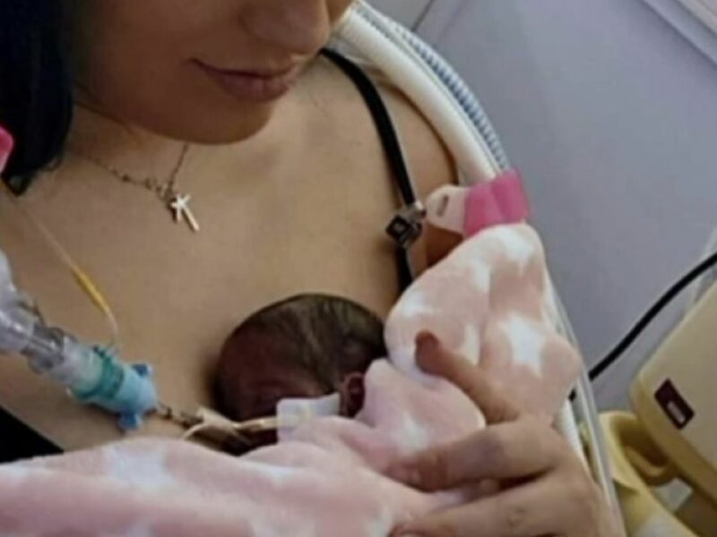 o fetiță din marea britanie a uimit medicii - s-a născut la 22 de săptămâni și a reușit să supraviețuiască