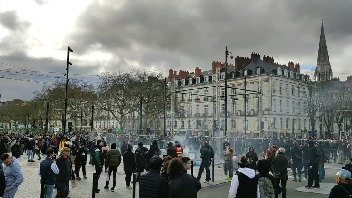 video reforma pensiilor ia scos pe francezi în stradă - zeci de protestatari reținuți