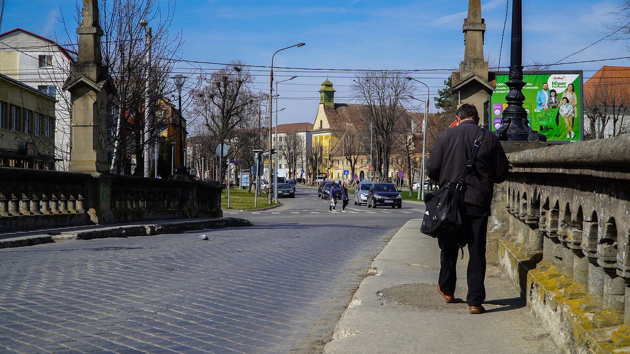 video semne grave de uzură la podul de piatră – contractul de proiectare reziliat de primărie ”din cauza neîndeplinirii obligațiilor”