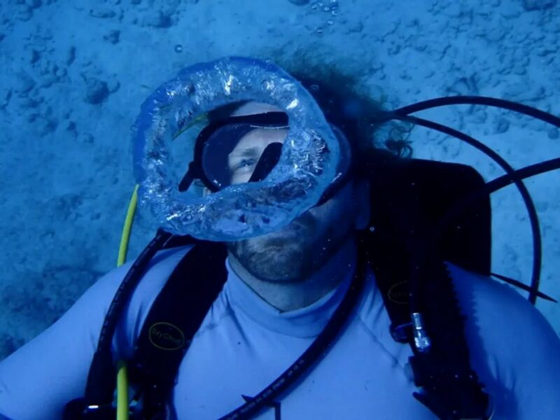 experimentul unui profesor american - vrea să trăiască sub apă 100 de zile