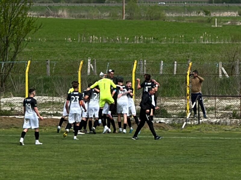 video foto: acs mediaș câștigă clar derbyul cu inter sibiu - echipa lui solomon este ca și calificată la baraj