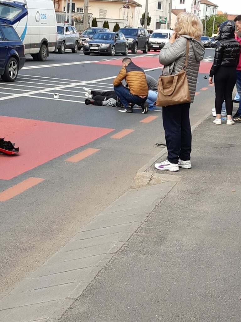 update video motociclist implicat într-un accident pe strada bâlea - traficul este blocat