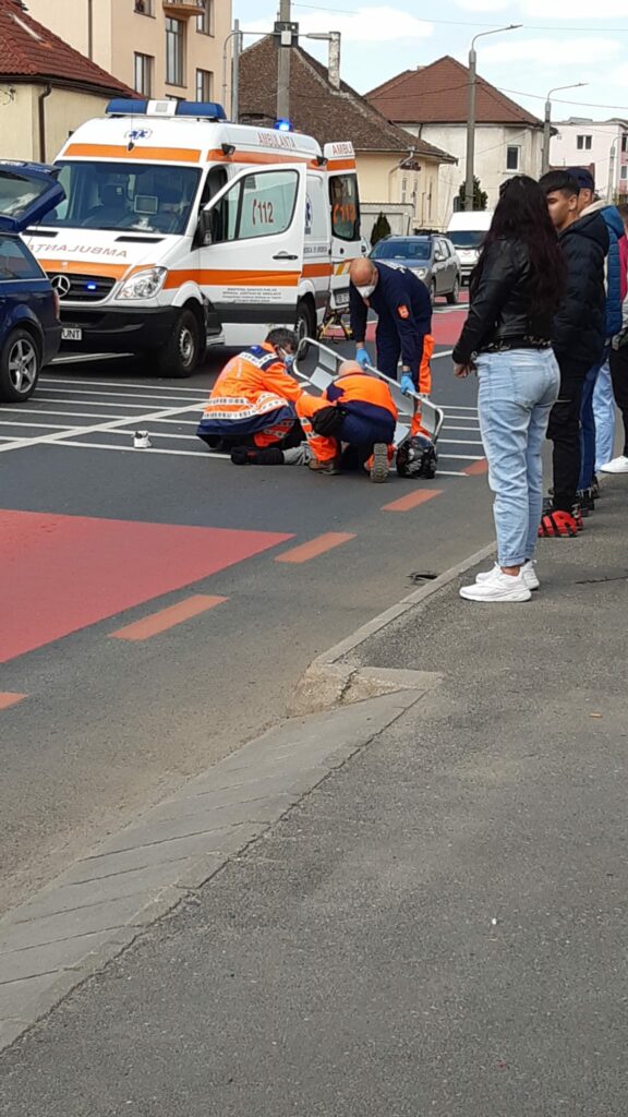 update video motociclist implicat într-un accident pe strada bâlea - traficul este blocat