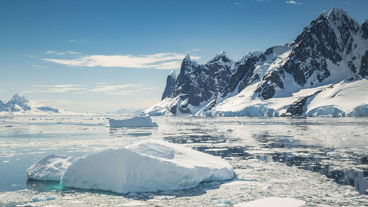 stratul de gheață din antarctica s-ar putea topi mai repede decât se estima