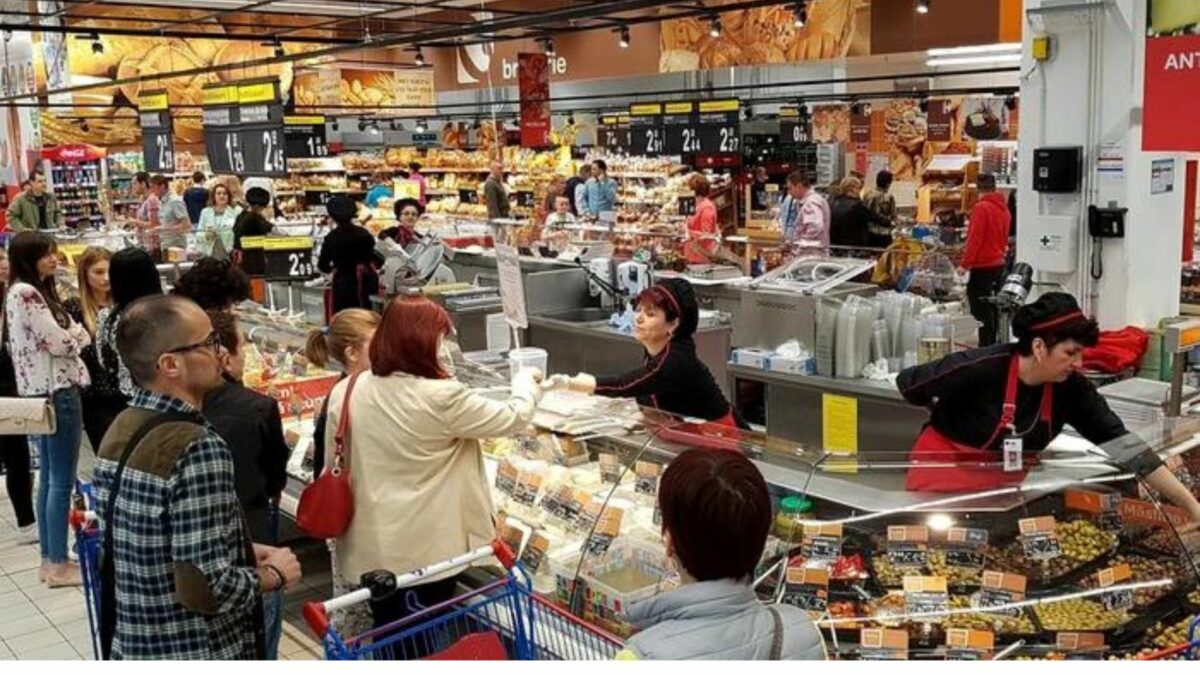 magazinele din românia adoptă strategia "cumperi mai mult, plătești mai puțin" pentru a atrage clienții
