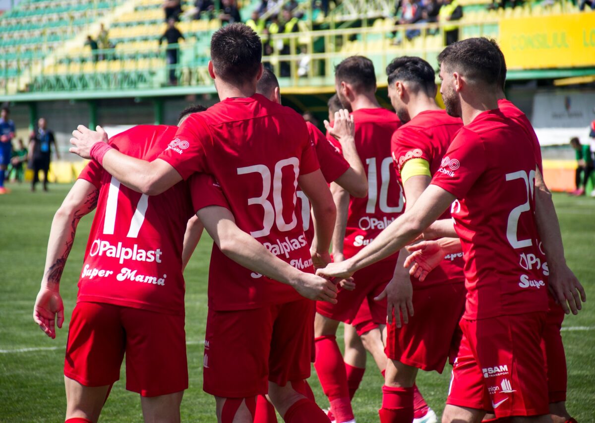 video paraschiv a înviat de paște! - fc hermannstadt câștigă la mioveni și se îndepărtează de zona retrogradării