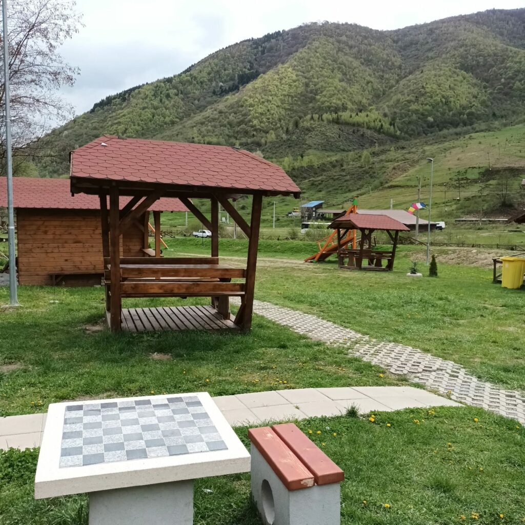 unde putem merge la grătar sau picnic la sibiu și în împrejurimi – zonele pregătite de primării și ce reguli trebuie respectate