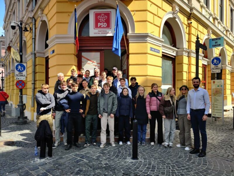 studenți din danemarca, în vizită la psd sibiu (c.p)