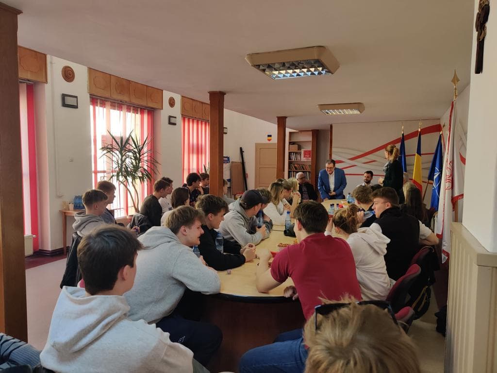 studenți din danemarca, în vizită la psd sibiu (c.p)