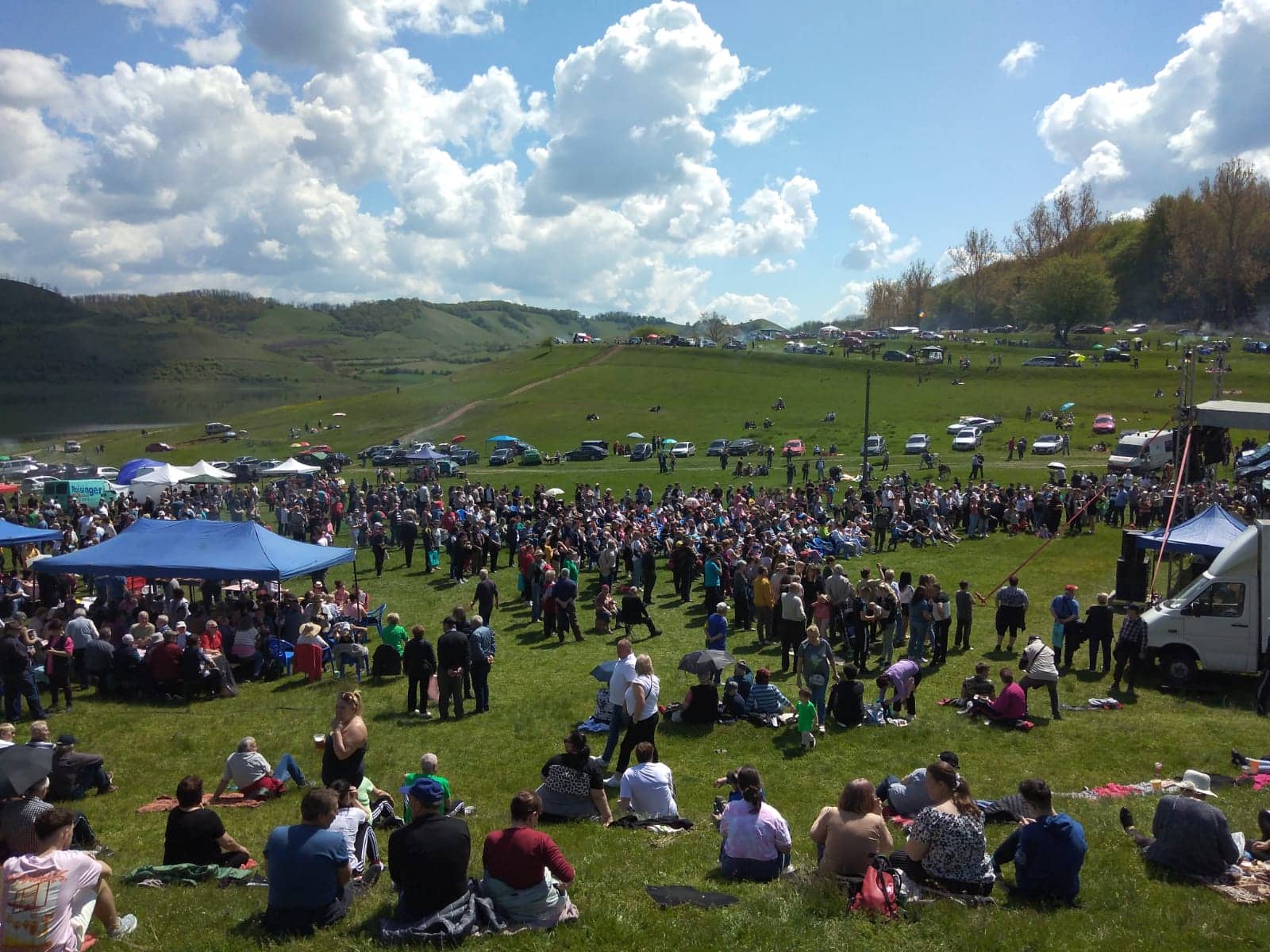 mii de medieșeni prezenți în weekend la barajul ighiș de ziua muncii