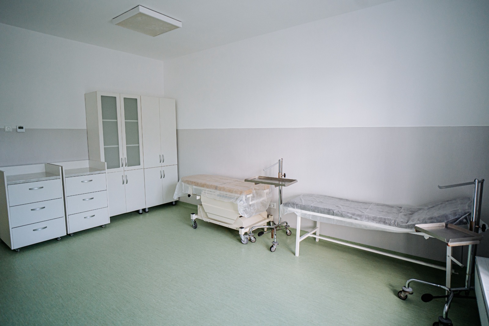 pavilionul clinicii dermato – venerologie a spitalului clinic județean de urgență sibiu este a 8-a clădire reabilitată și modernizată de către consiliul județean sibiu