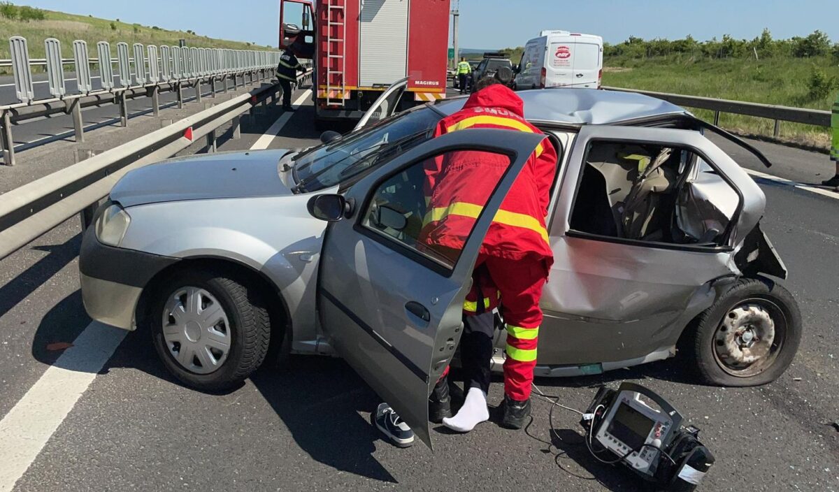 accident grav pe autostradă între săliște și apoldu de jos - șofer în comă, dus la spital