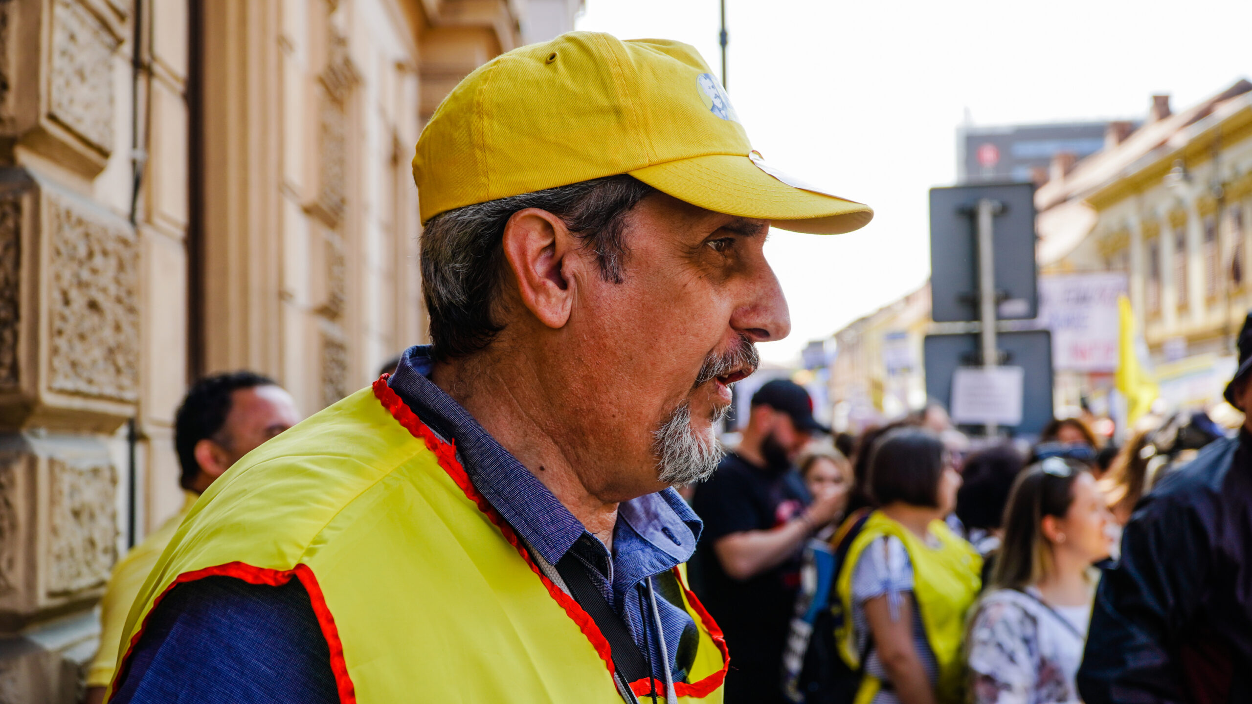 Dascălii din Sibiu se pregătesc să iasă în stradă. Protest împotriva ordonanței “Trenuleț”