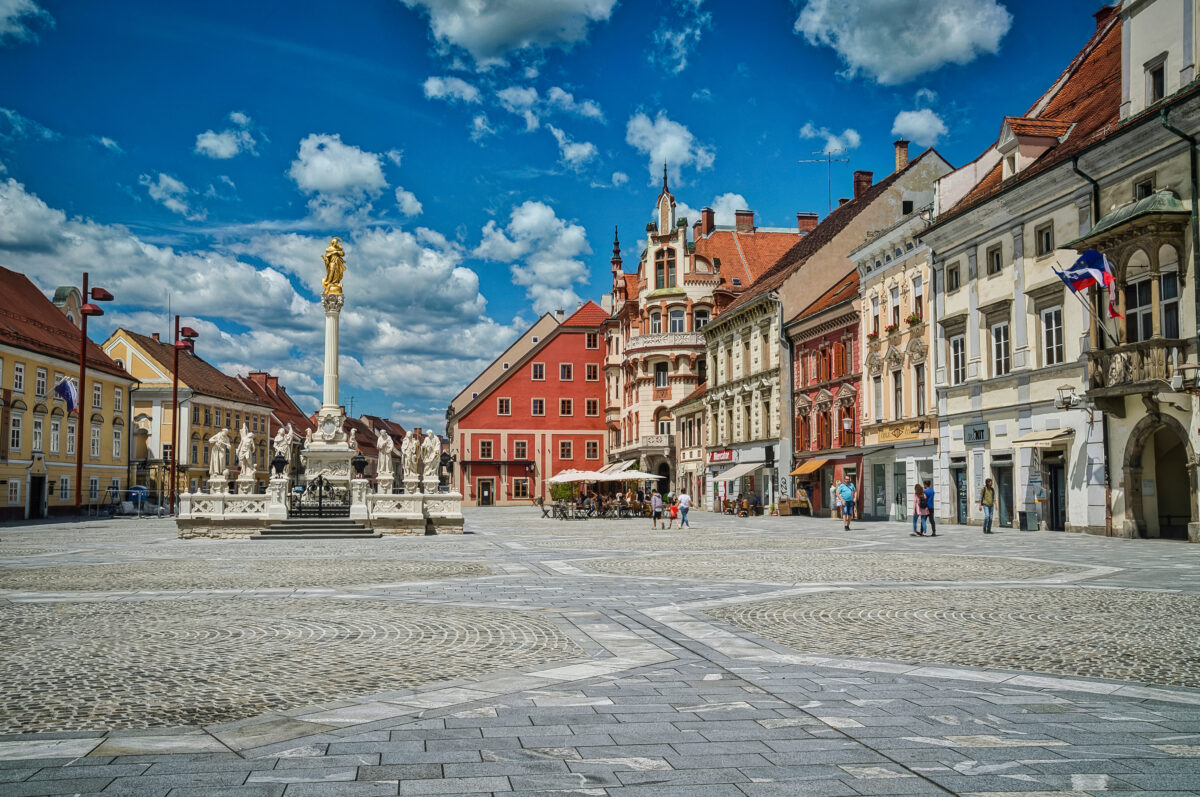 Teatrul ”Gong” din Sibiu prezintă spectacolul ”Dovedește - o poveste virală”, marți în Slovenia