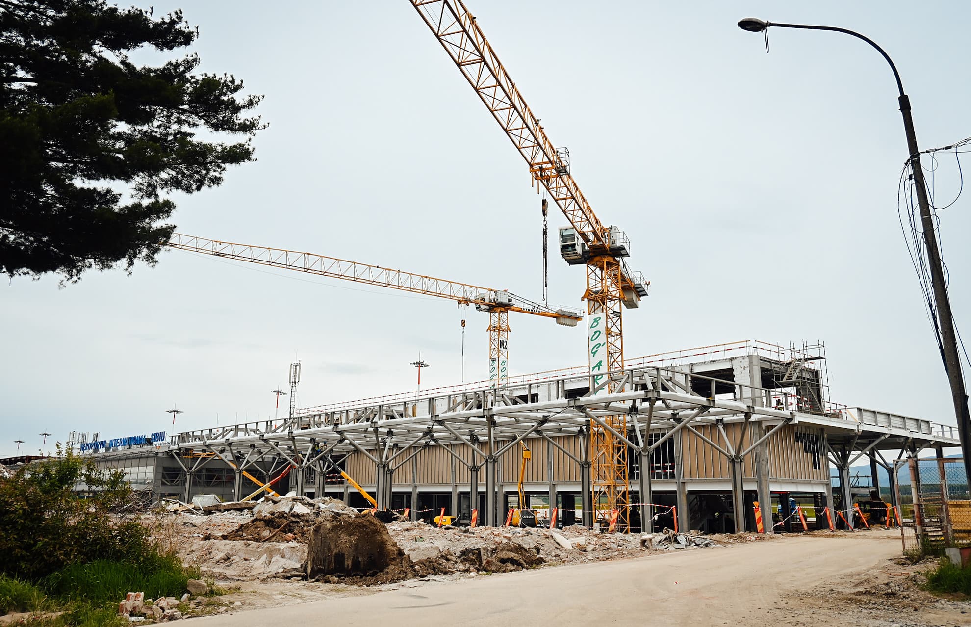 FOTO: Stadiul lucrărilor de la Aeroportul Internațional Sibiu - Noul terminal prinde contur