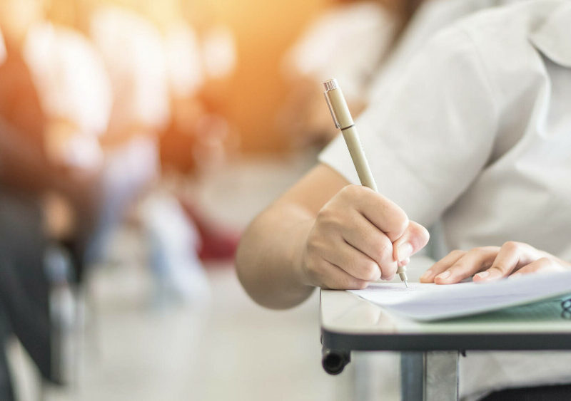aproape 200 de elevi sibieni au lipsit la proba de limba română de la evaluarea națională