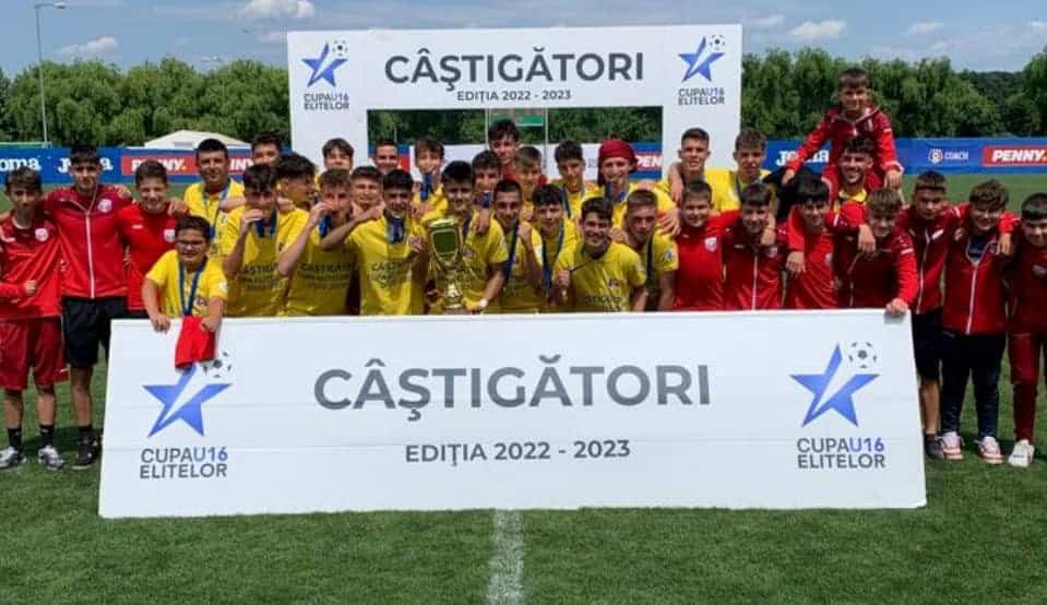 cinci academii de fotbal din județul sibiu, în top 60 din românia