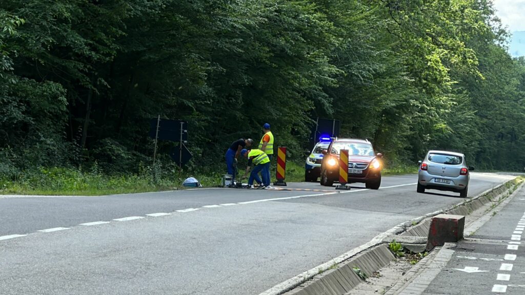 foto video efectele accidentului mortal de la ieșirea din sibiu - s-au montat calmatoare de viteză si restricție de maxim 50 km/h, în zonă