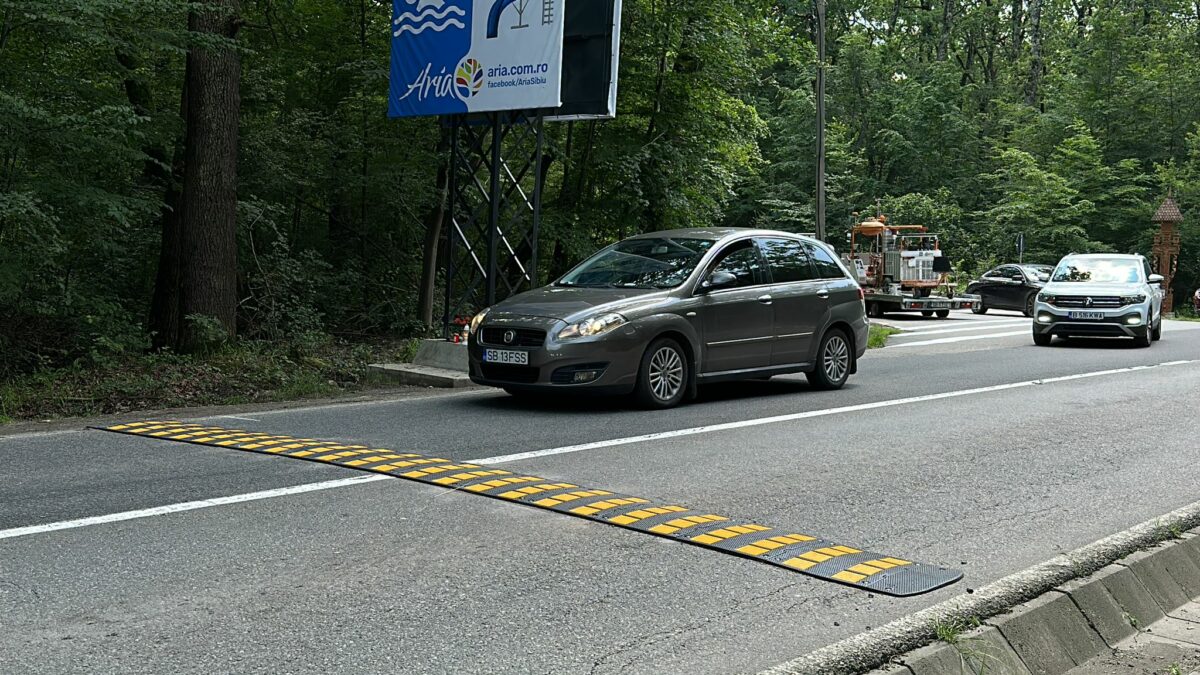 foto video efectele accidentului mortal de la ieșirea din sibiu - s-au montat calmatoare de viteză si restricție de maxim 50 km/h, în zonă