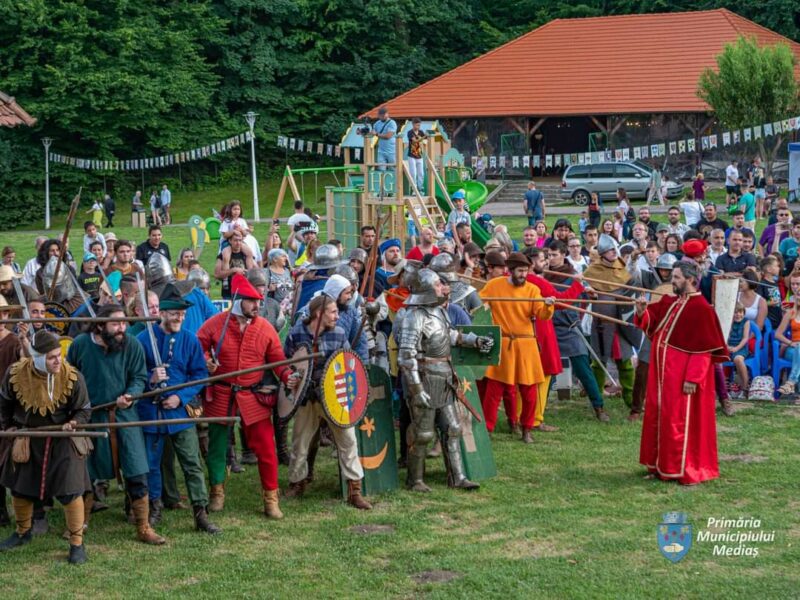 programul festivalului "mediaș, cetate medievală". tabere cavalerești și ateliere meșteșugărești în curtea muzeului municipal