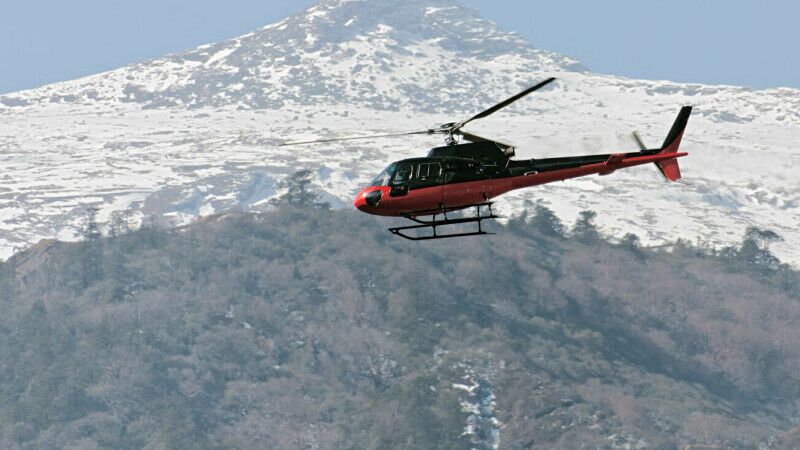 elicopter prăbușit pe everest - șase persoane au murit
