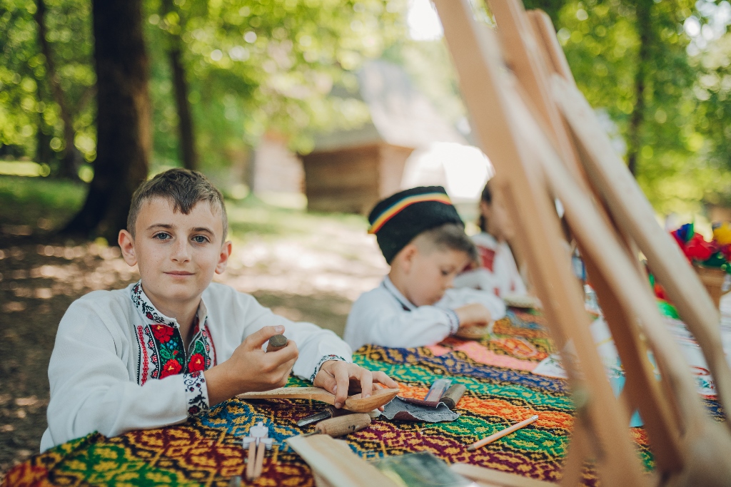 FOTO Aproape 8.000 de vizitatori la Olimpiada ”Meștesuguri artistice tradiționale” de la Sibiu