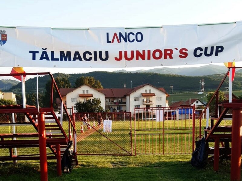 s-a dat startul la a doua ediție a ”tălmaciu junior's cup” - participă 34 de echipe de copii