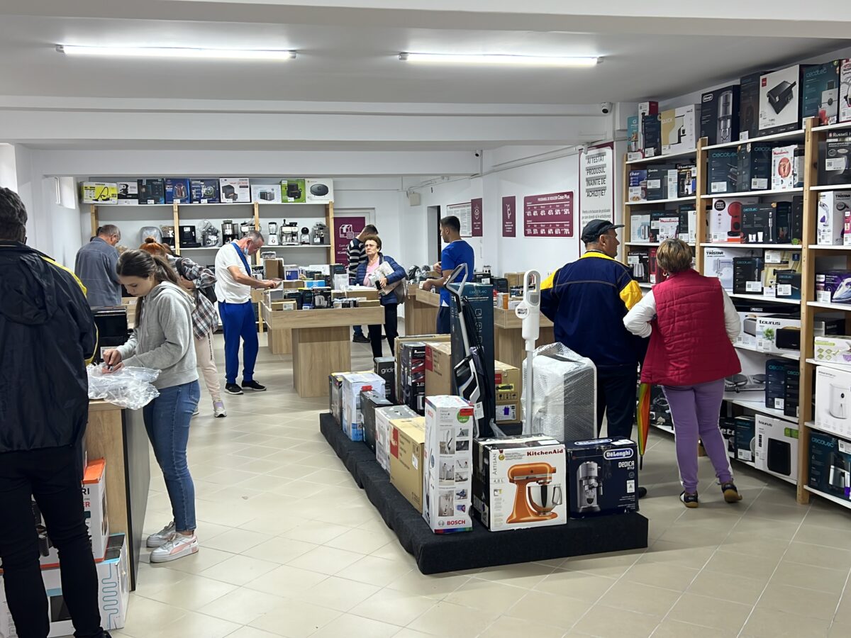 s-a deschis primul magazin cu produse de pe amazon din sibiu - reduceri mari la casa plus retail pe calea turnișorului 116