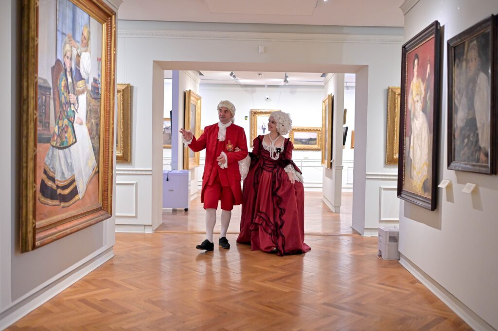 baronul brukenthal și sophia au întâmpinat vizitatorii muzeului din centrul sibiului
