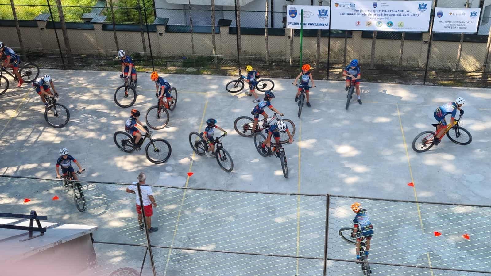 final de cantonament pentru sportivii de la csm mediaș (foto)