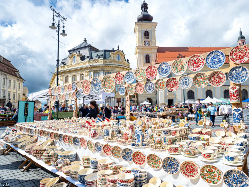 evenimentele din luna septembrie la sibiu. foodie, cel mai cunoscut street food din oraș, sibiu music fest și festivalul enescu, principalele atracții