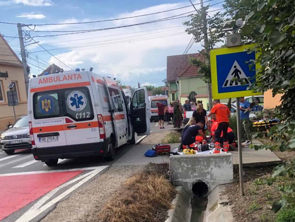 trecere ”capcană a morții” pentru pietoni la ruși. localnicii sunt disperați: ”traversăm cu frică de fiecare dată” (foto)