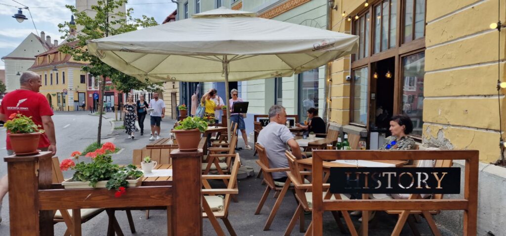 restaurant cu renume din centrul sibiului, scos la vânzare. patron: „costurile sunt mult prea mari”