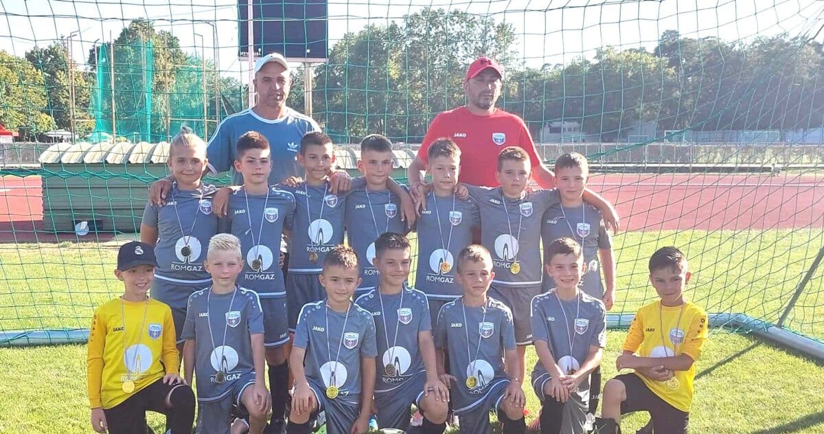 juniorii u 10 de la fc interstar, vicecampioni la turneul internațional de la debrecen