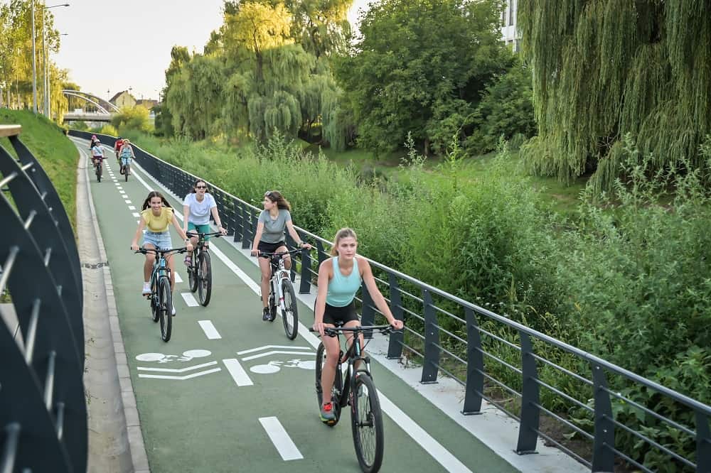 pistele pentru biciclete de pe malurile cibinului, deschise oficial publicului (foto)