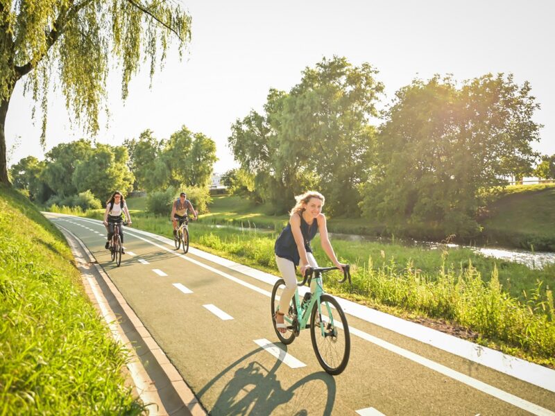 pistele pentru biciclete de pe malurile cibinului, deschise oficial publicului (foto)