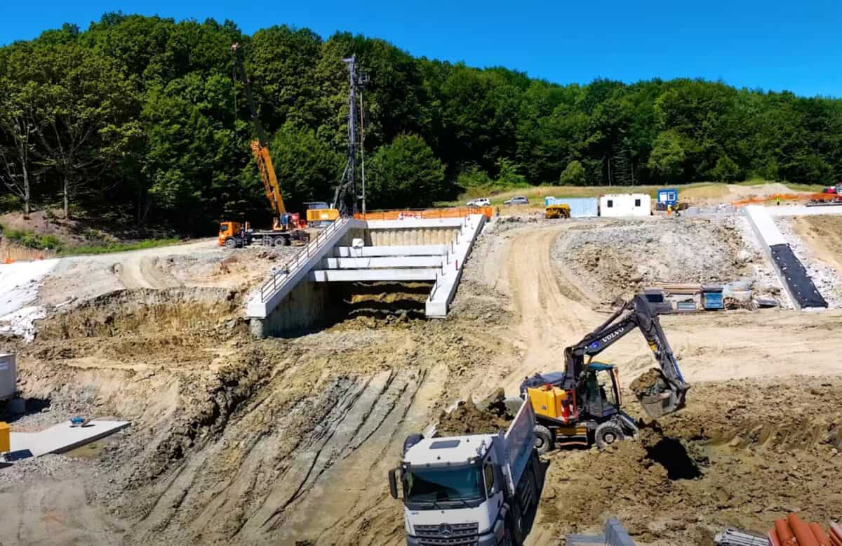 Primul tunel de autostradă din România va fi între Sibiu și Pitești. Tehnologie de ultimă generație, folosită de experți austrieci (video)