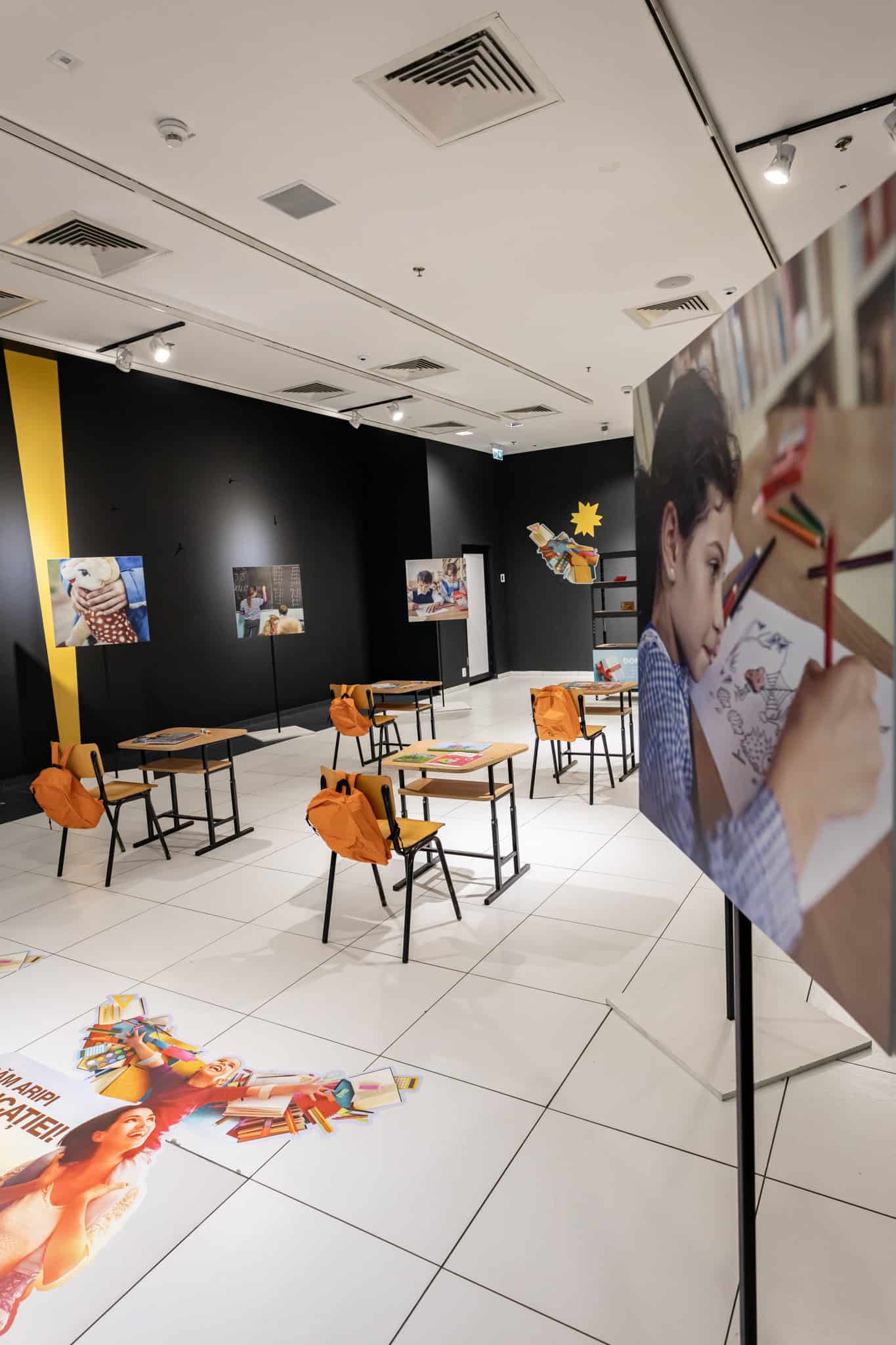 o nouă ediție a campaniei „dăm aripi educației” are loc la shopping city sibiu: sibienii sunt invitați să doneze cărți și rechizite pentru copiii defavorizați