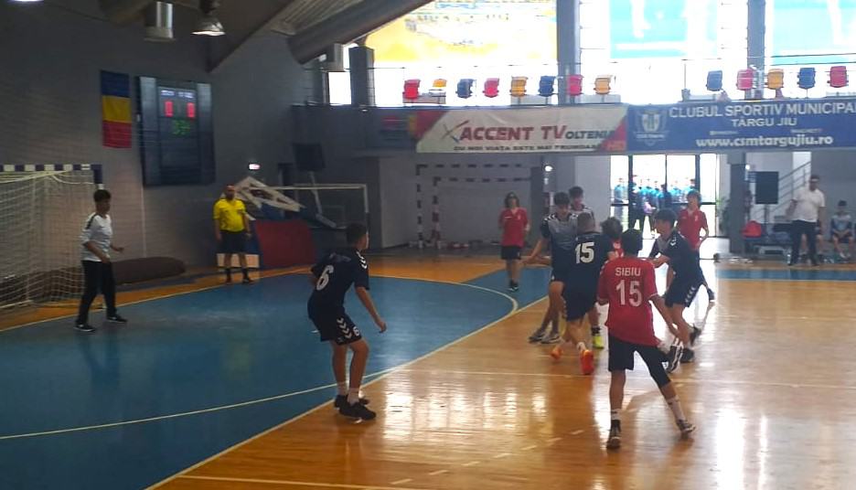 șase școli din sibiu și șelimbăr participă la cupa copilului la handbal la sala transilvania