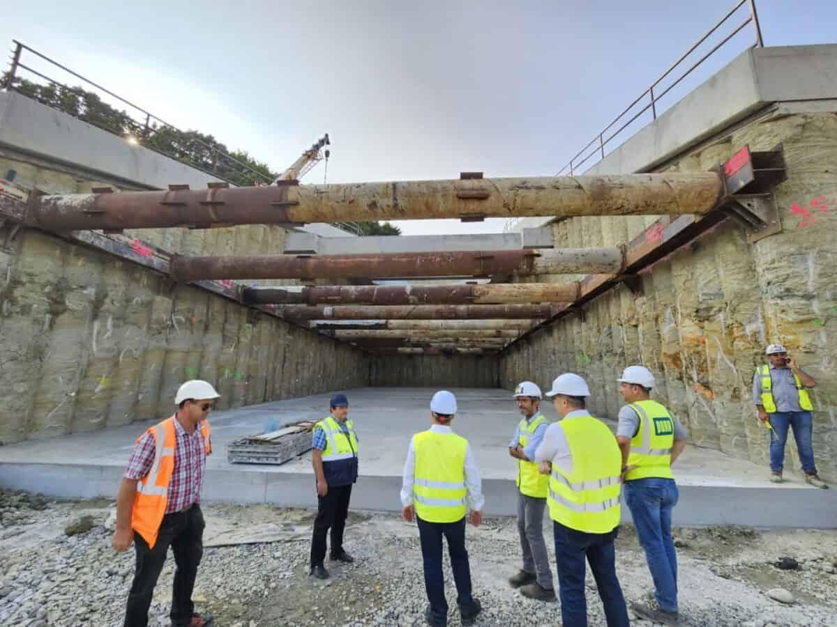 mobilizare impresionantă a constructorului lotului 4 al autostrăzii sibiu - pitești. peste o sută de specialiști aduși din austria (video)