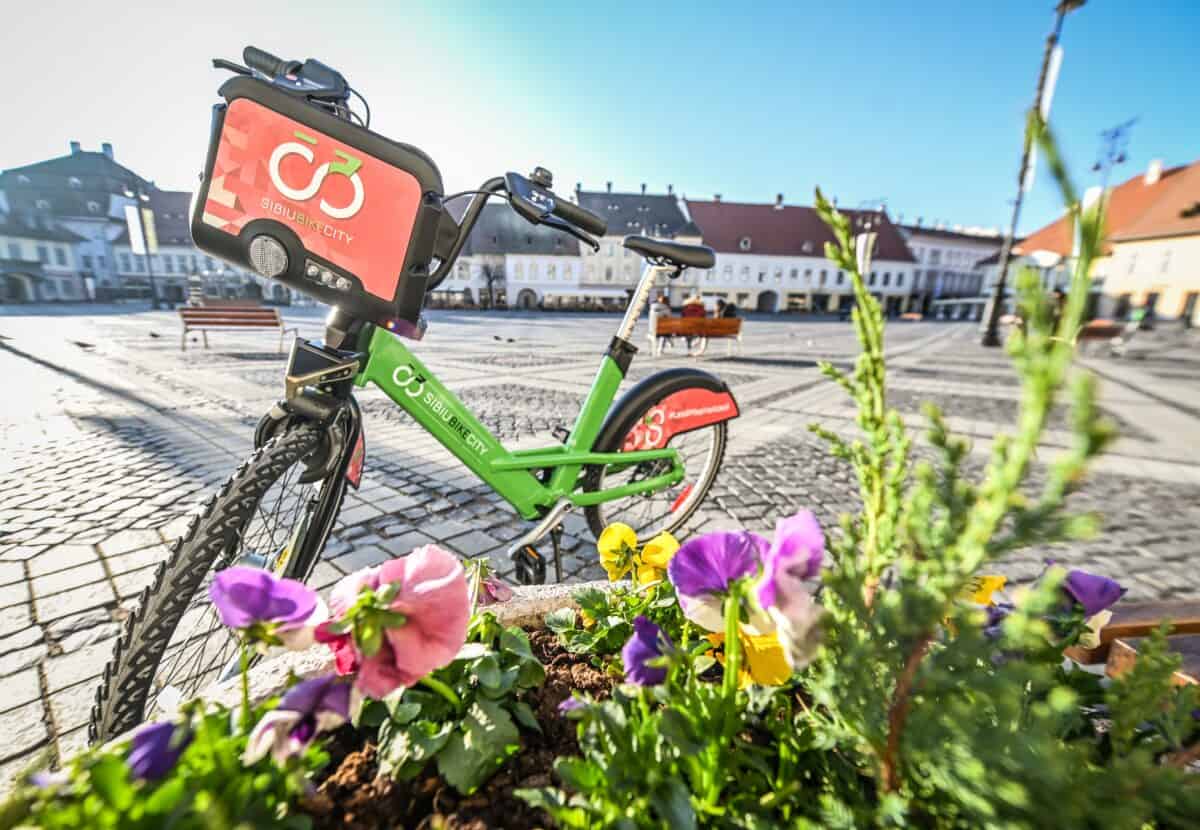 sibiu bike city se extinde cu opt stații inteligente și o sută de biciclete