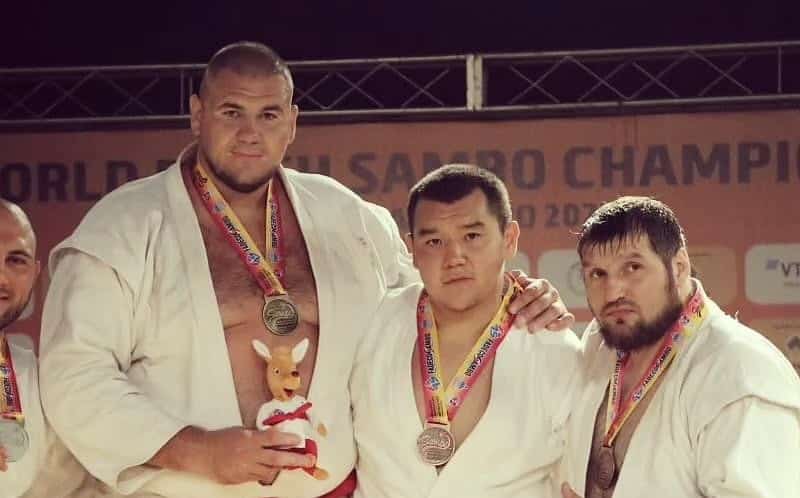 sibianul daniel natea, campion mondial la sambo pe plajă